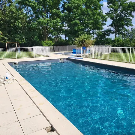 Les Glycines カントリーハウス Ronsenac (Charente)