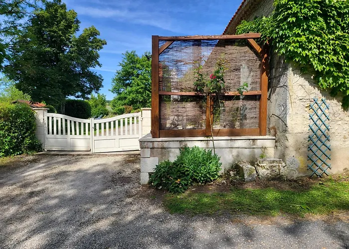 Les Glycines Country house Ronsenac (Charente)